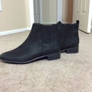 Size 13 - black slip on bootie - new